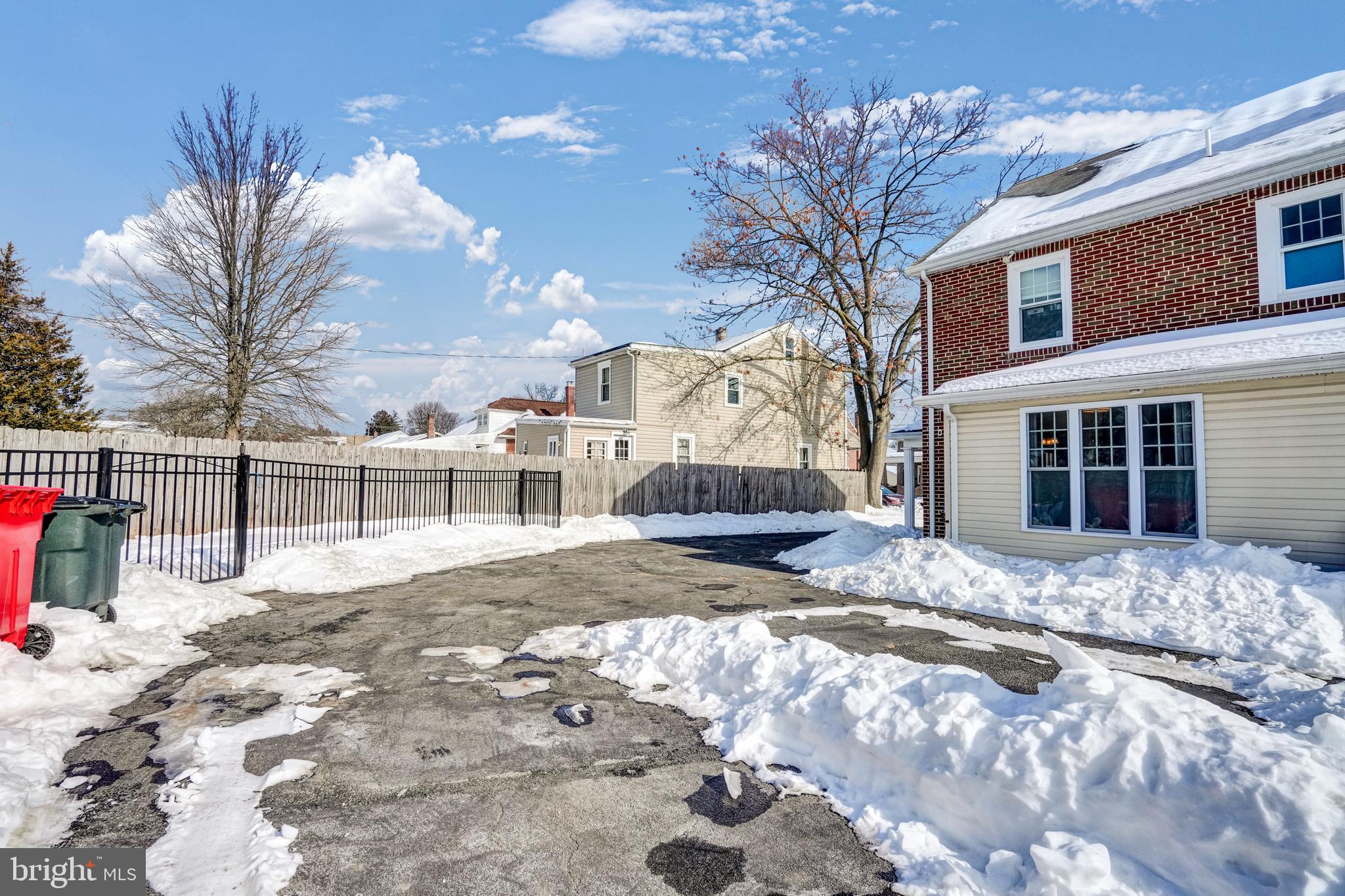 POTTSGROVE - Residential