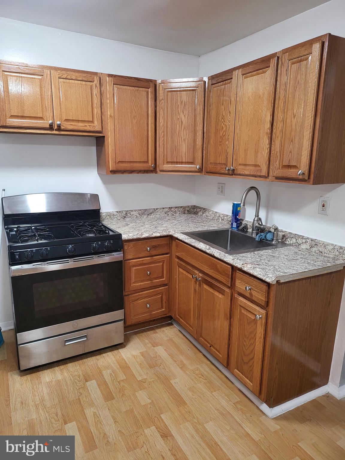 STONEHURST - Residential Lease
