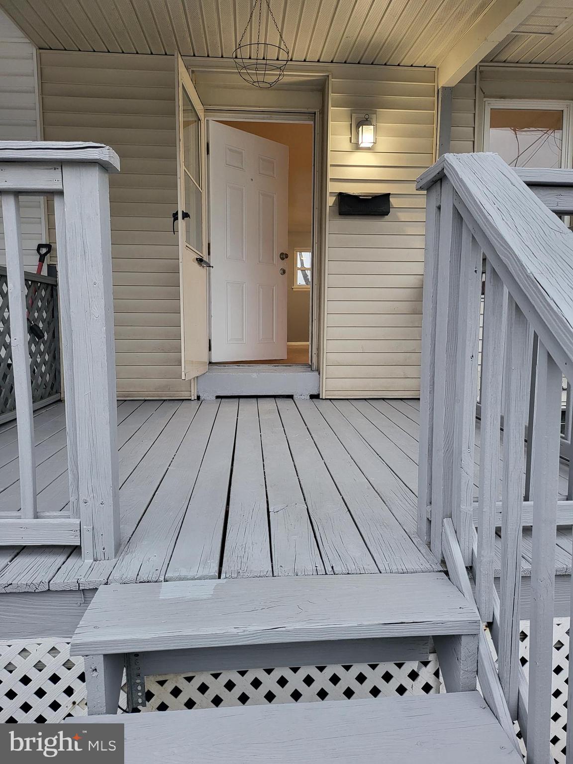 STONEHURST - Residential Lease
