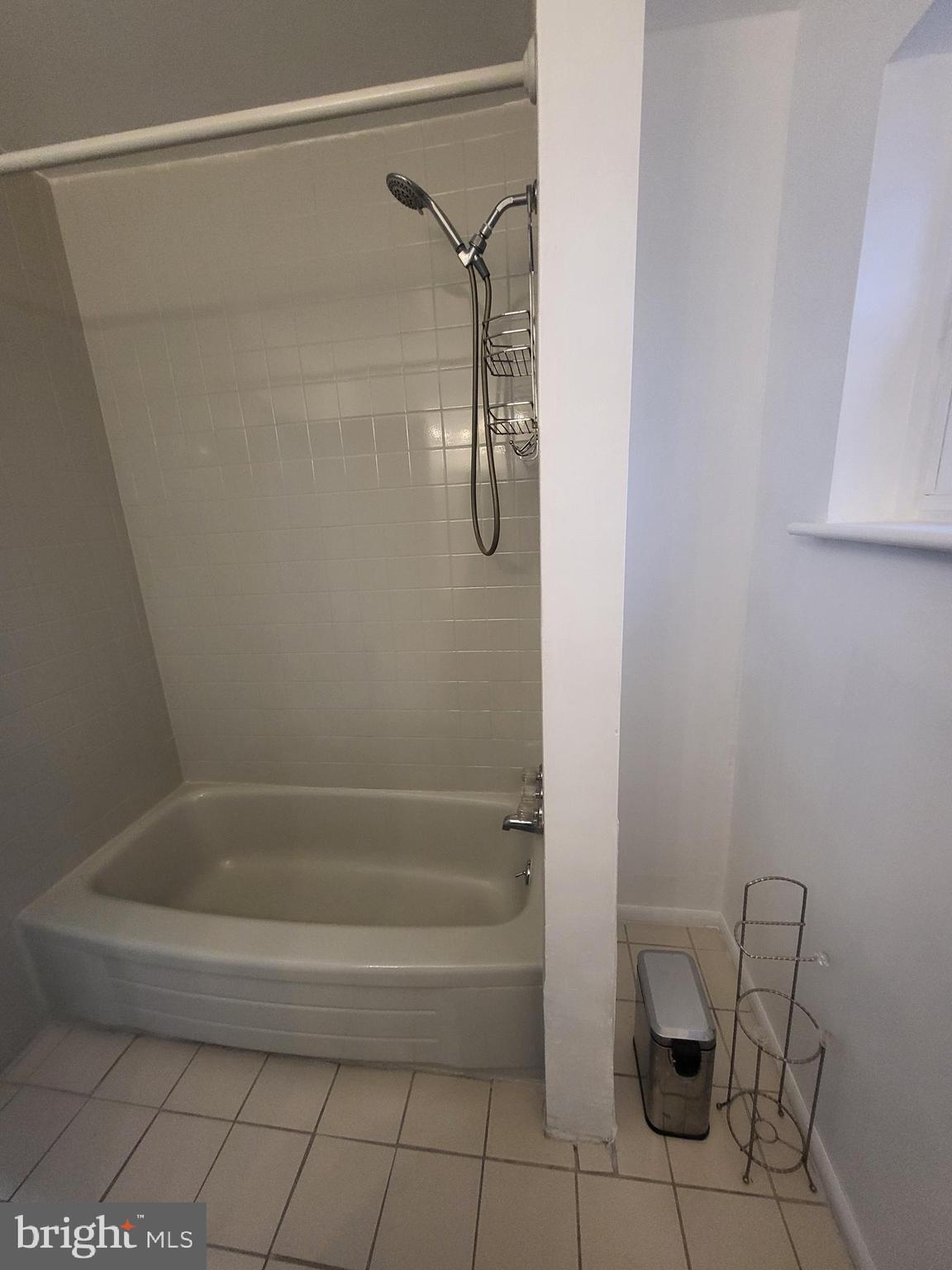 STONEHURST - Residential Lease