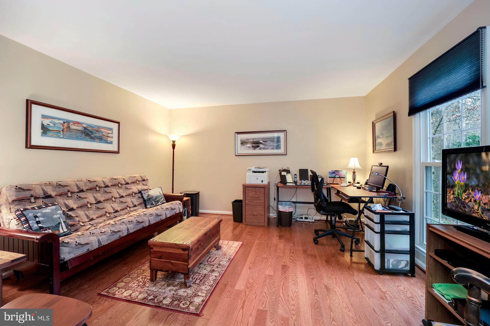 STURBRIDGE - Residential