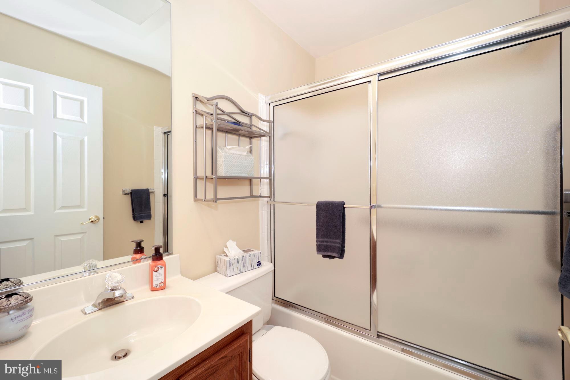 STURBRIDGE - Residential