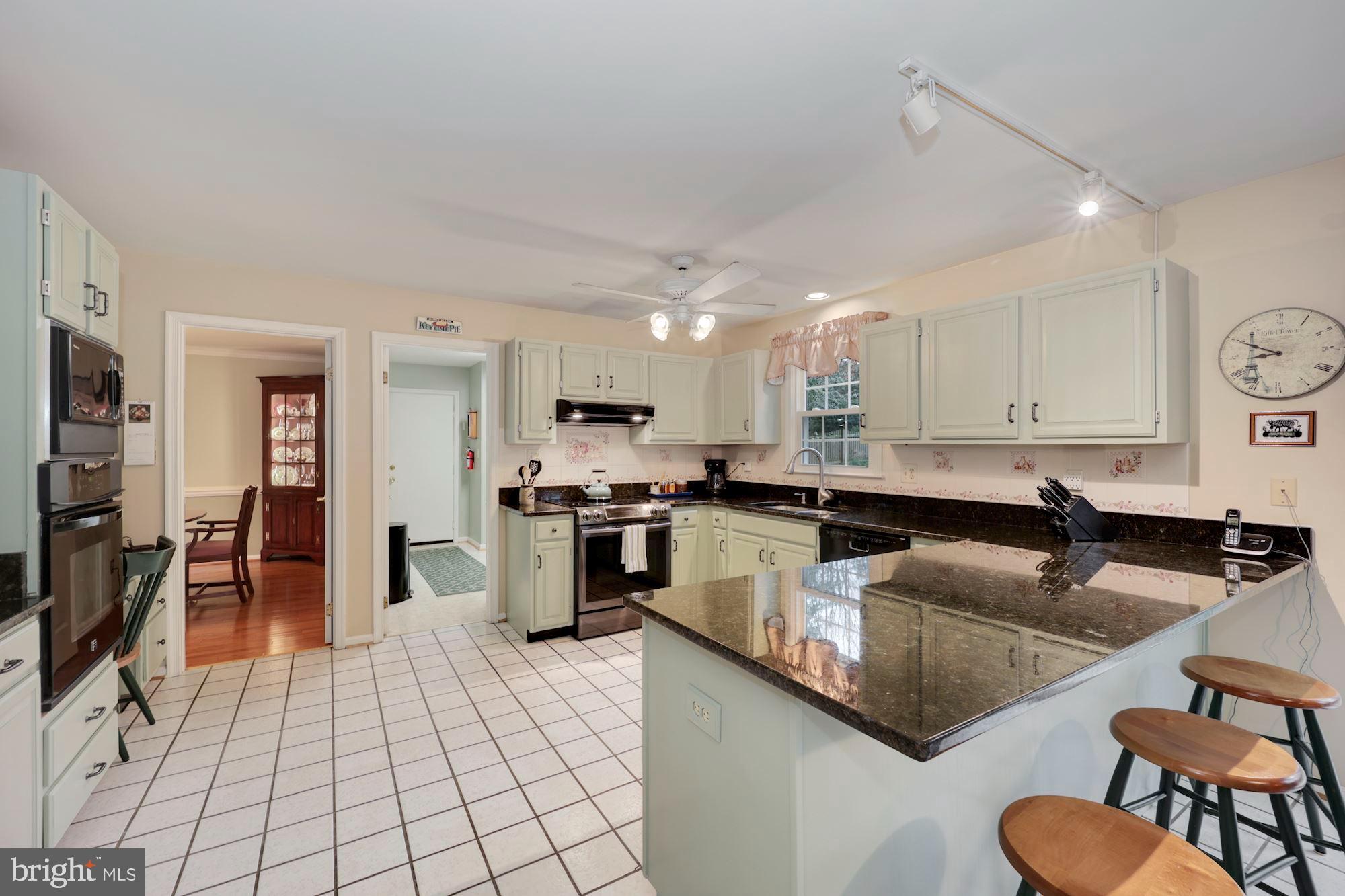 STURBRIDGE - Residential