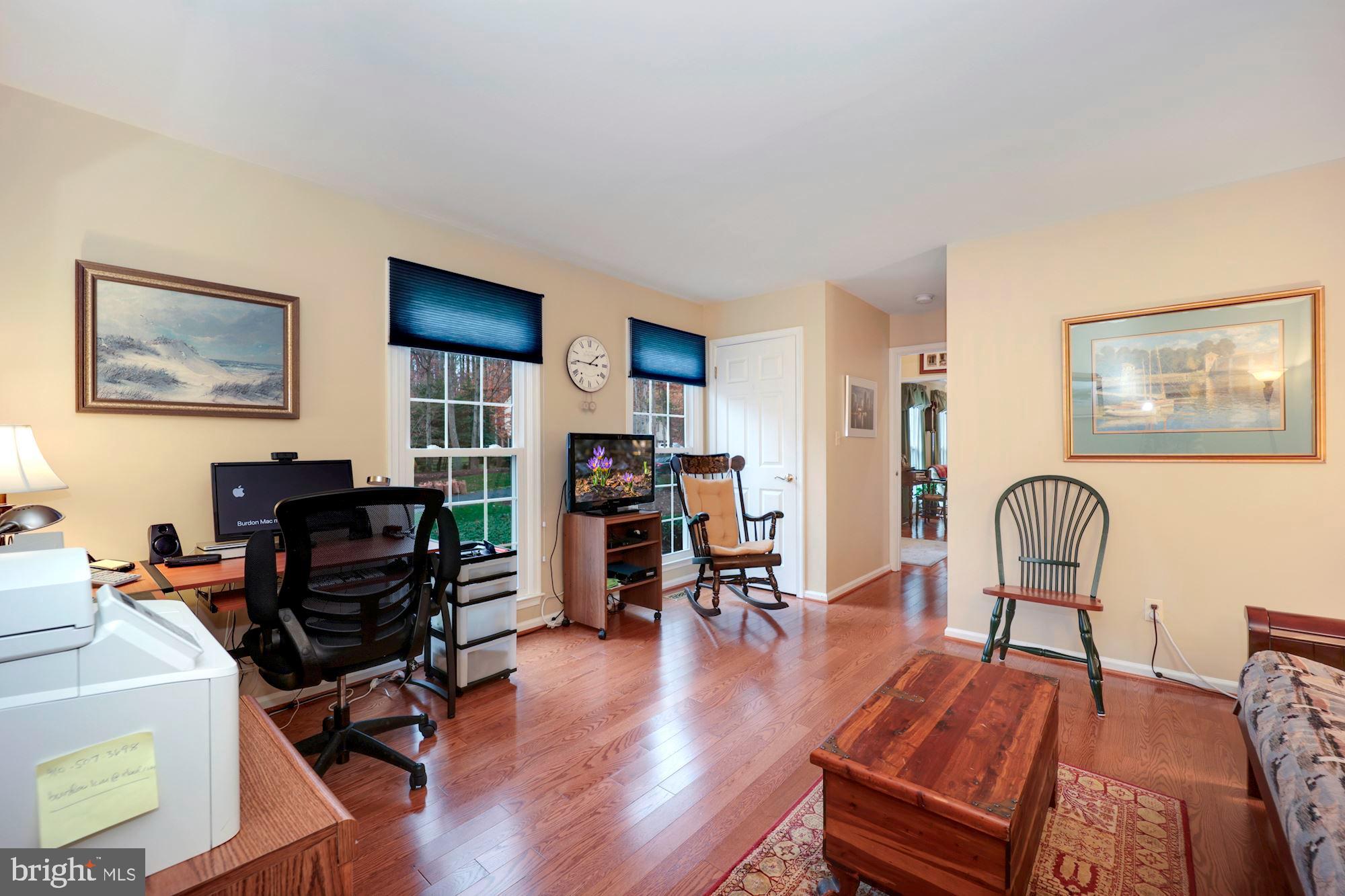 STURBRIDGE - Residential