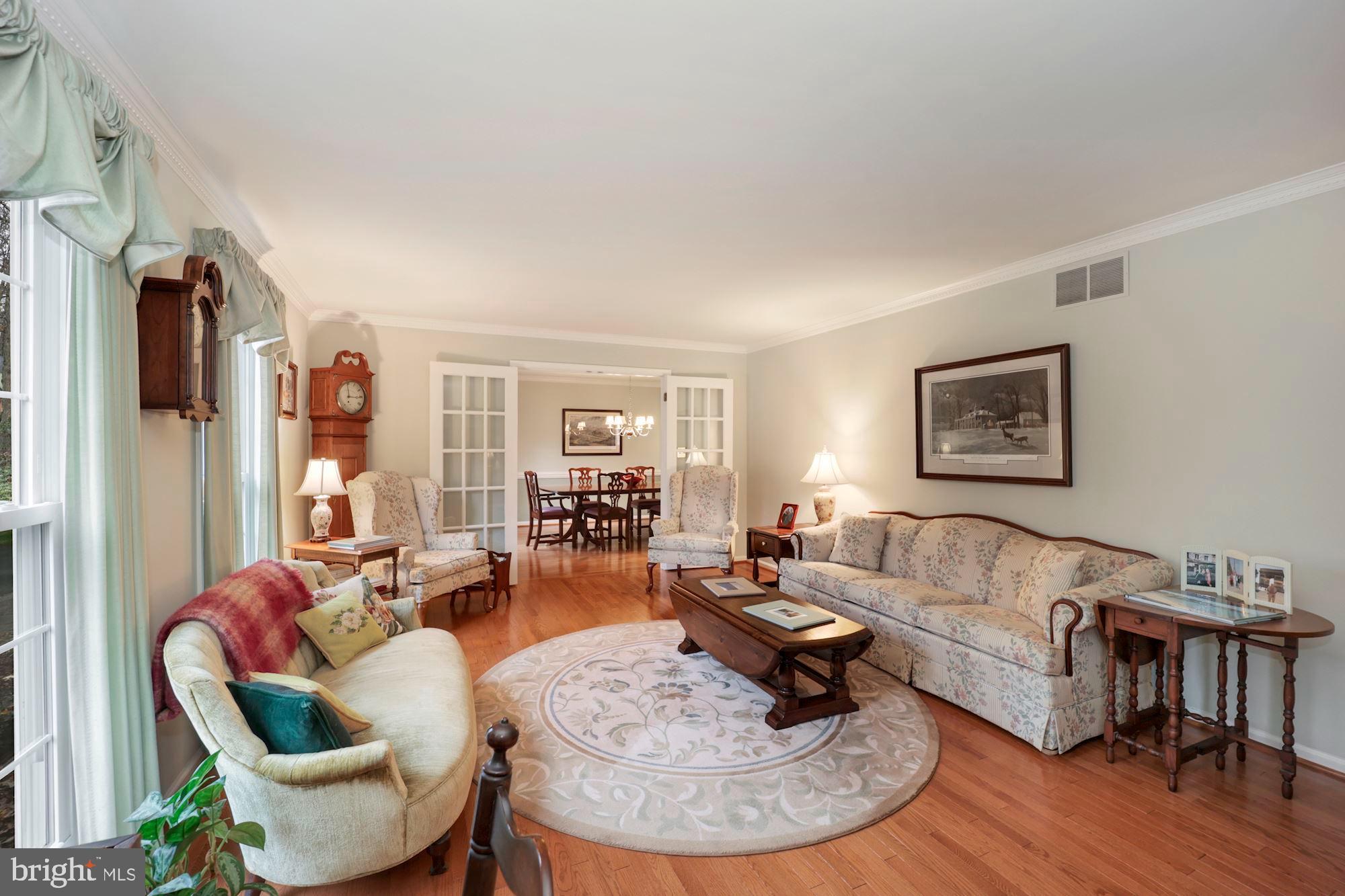 STURBRIDGE - Residential