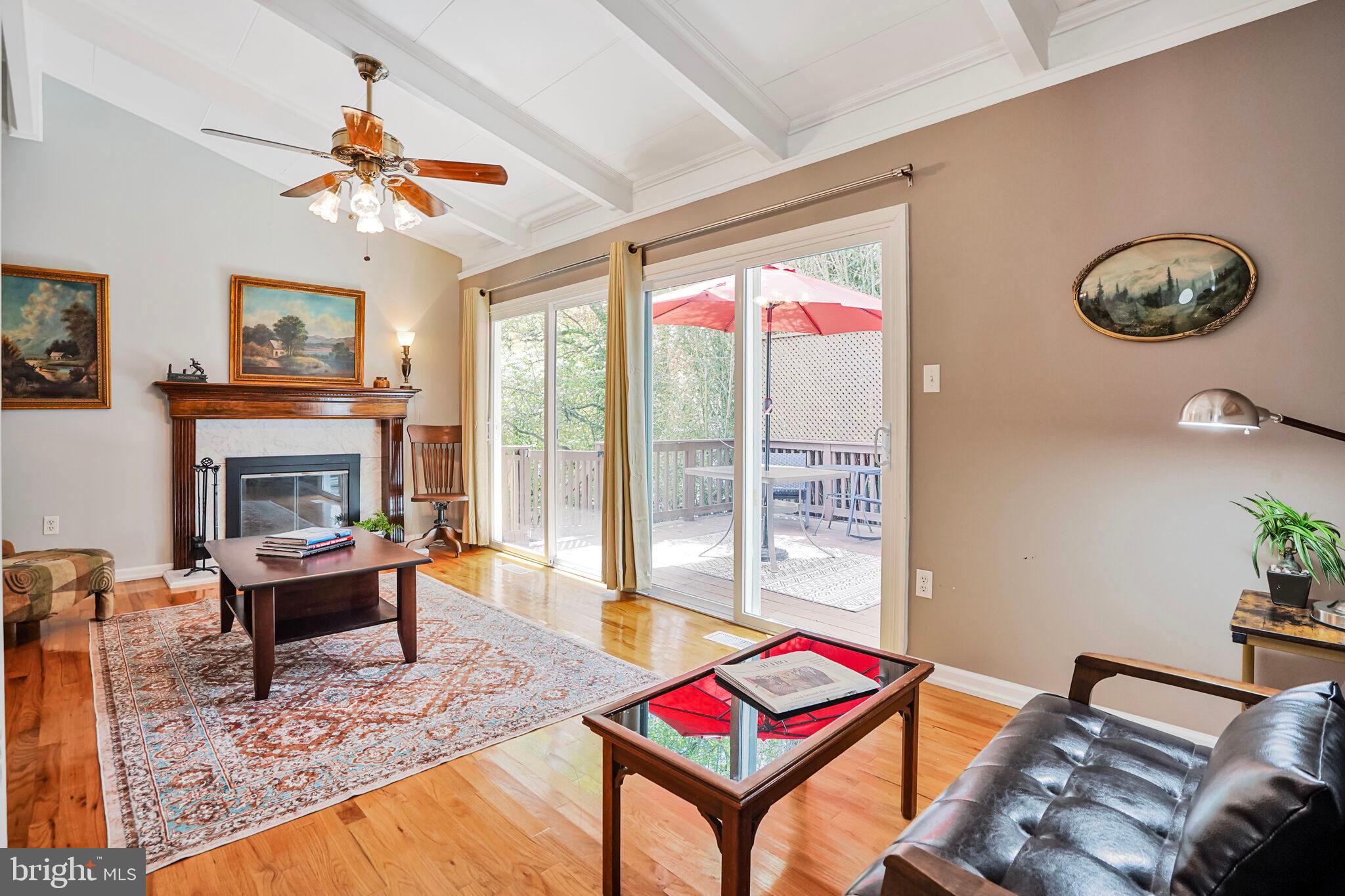2316 KINGSBURY LANE