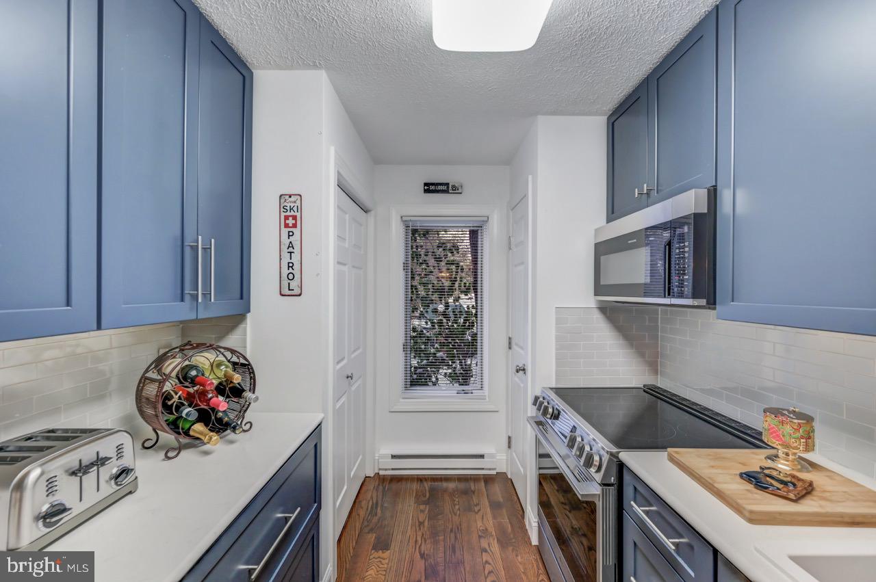 SNOW RIDGE VILLAGE - Residential