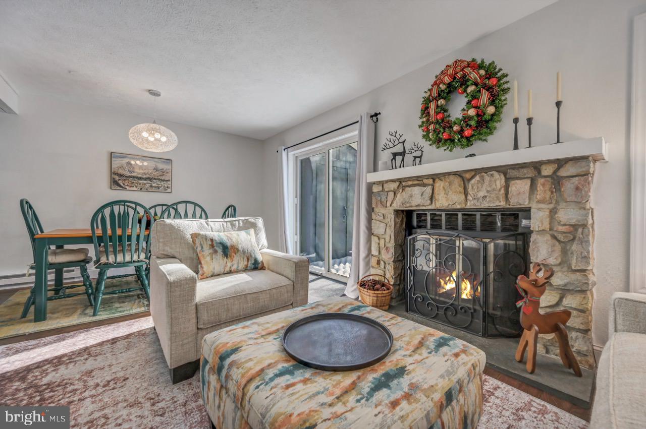 SNOW RIDGE VILLAGE - Residential