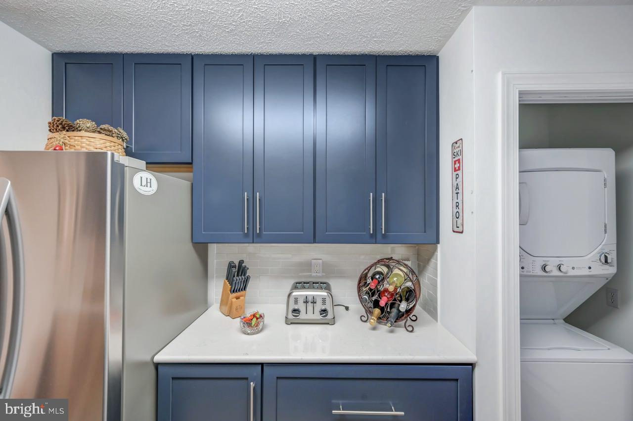 SNOW RIDGE VILLAGE - Residential