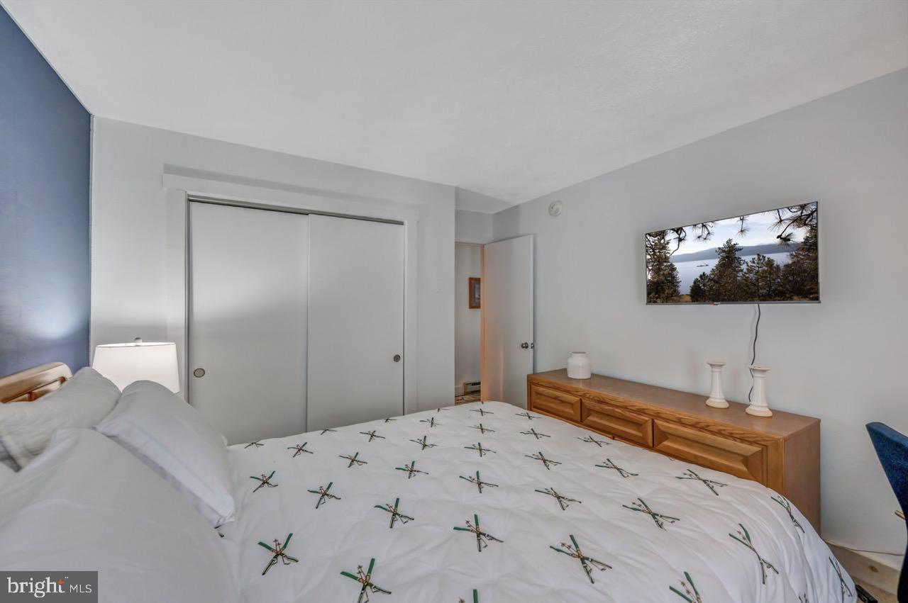 SNOW RIDGE VILLAGE - Residential