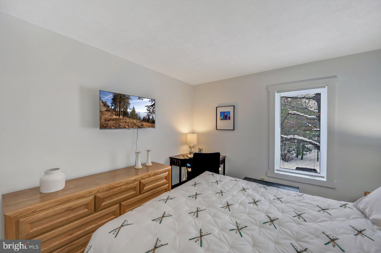 SNOW RIDGE VILLAGE - Residential