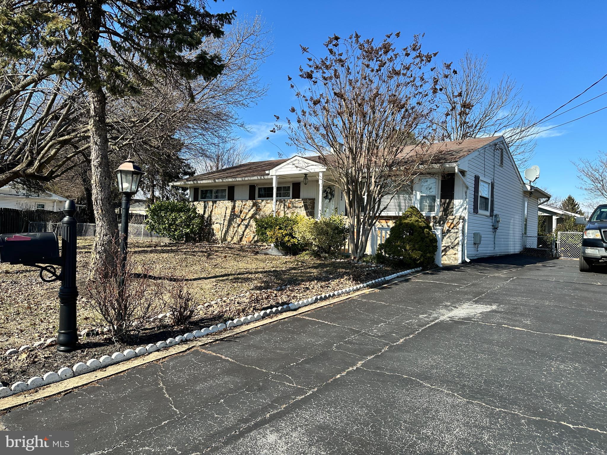 FERNGLEN MANOR - Residential