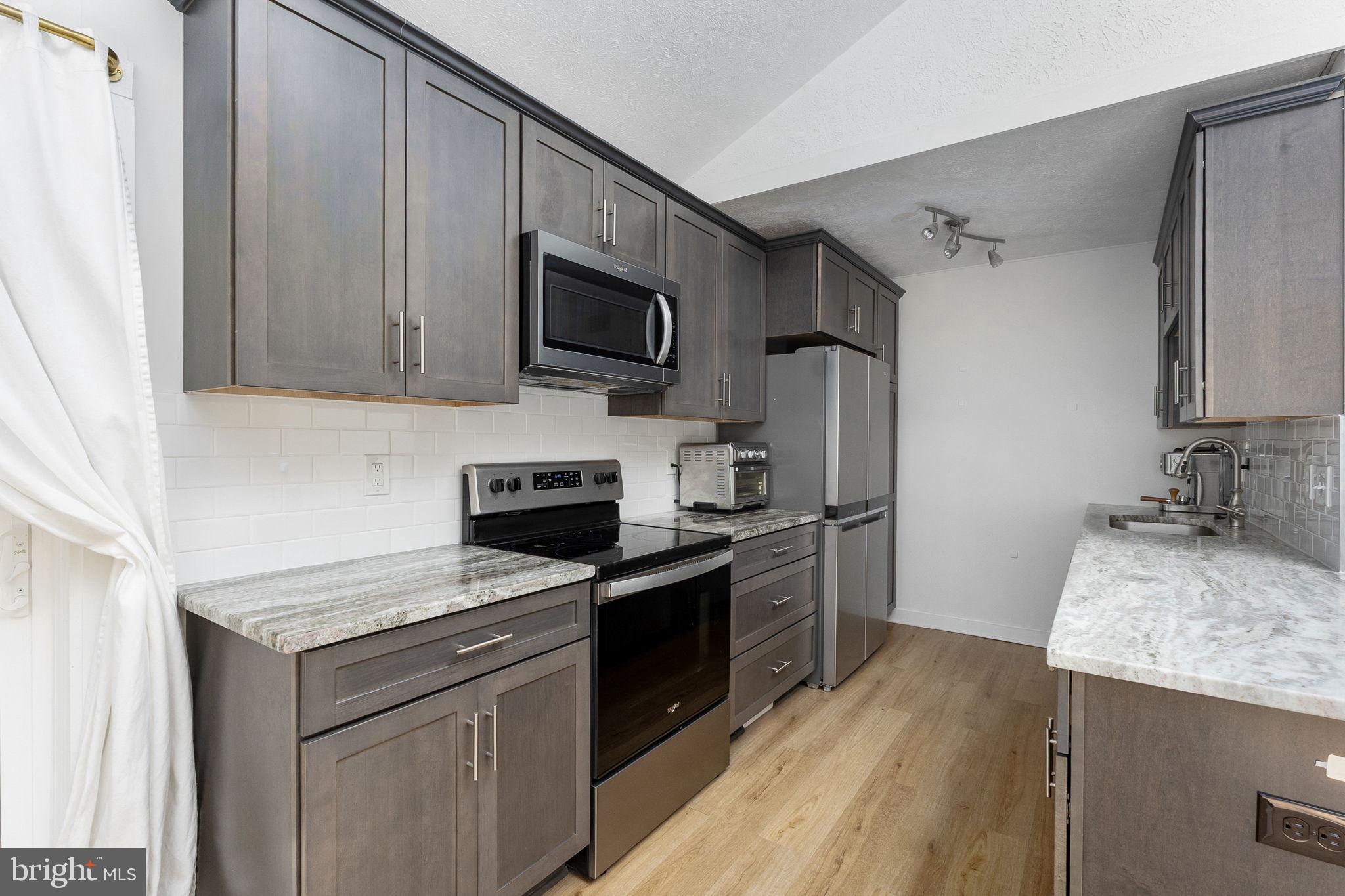 LAKE OF THE WOODS - Residential