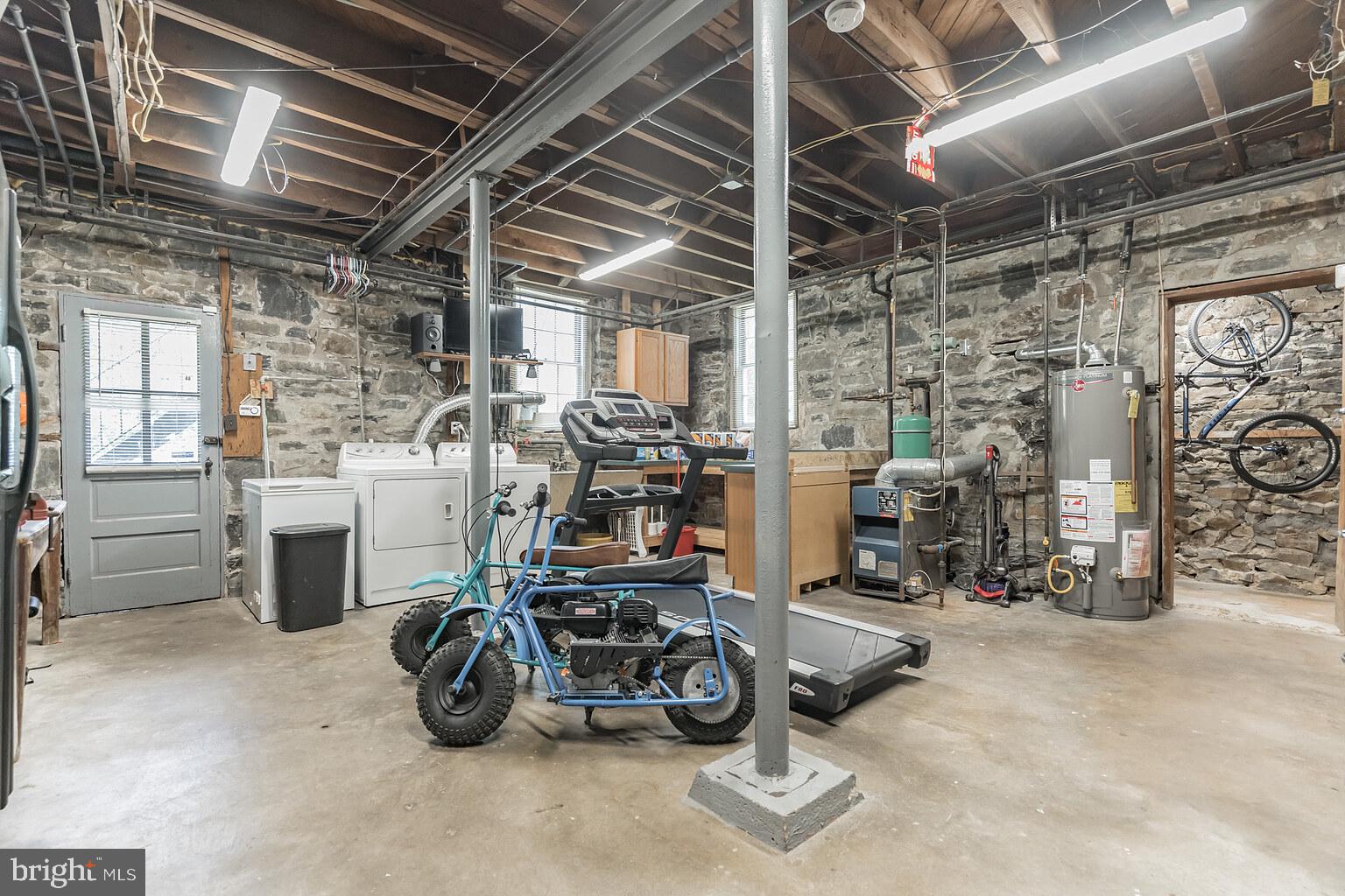 KENSINGTON - Residential