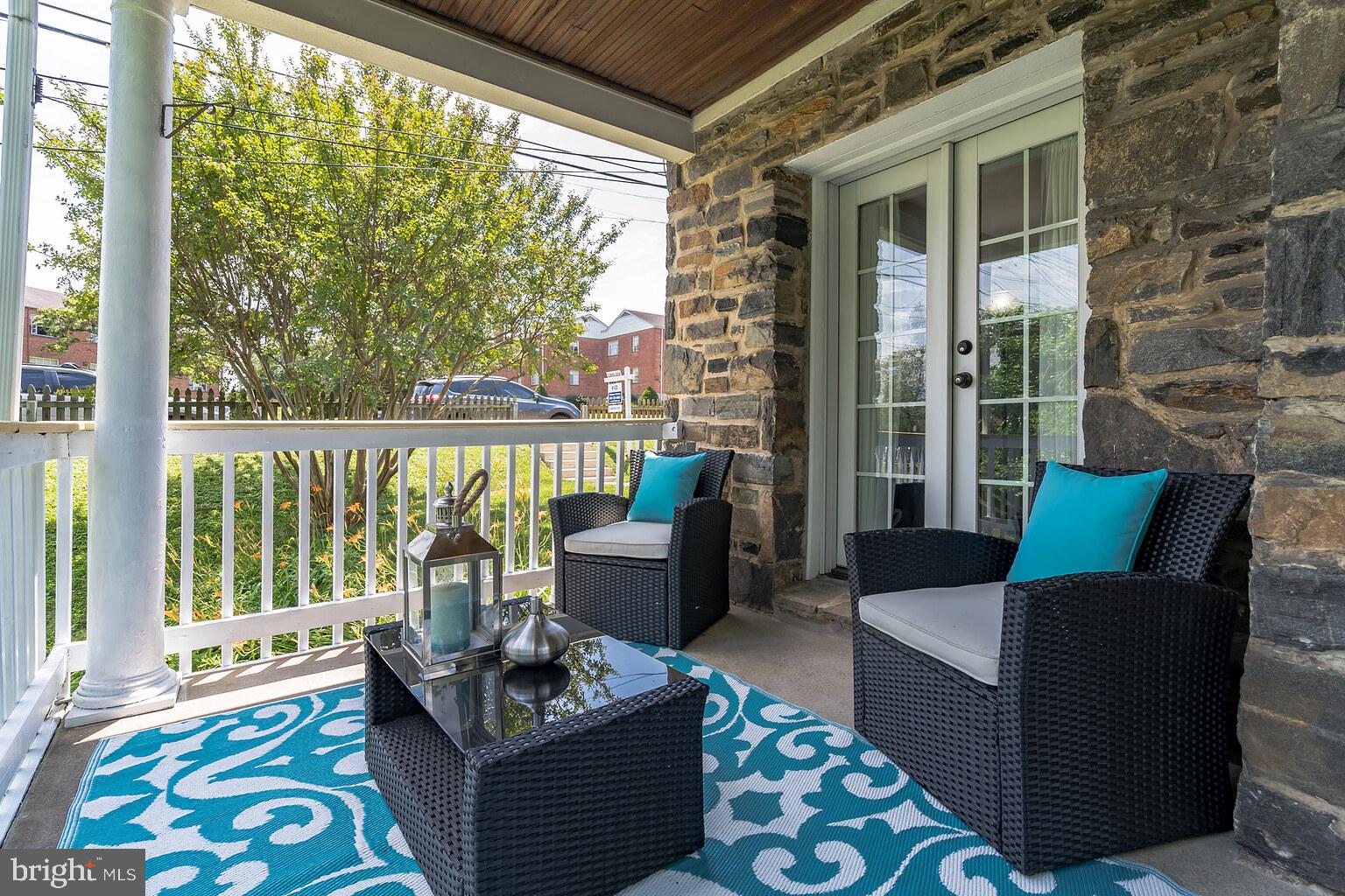 KENSINGTON - Residential