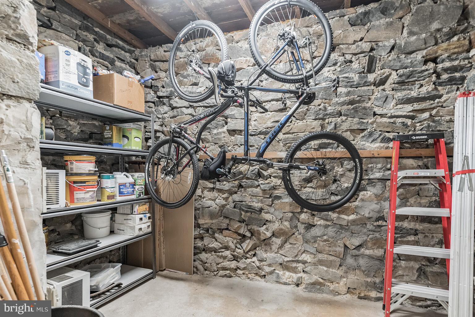 KENSINGTON - Residential