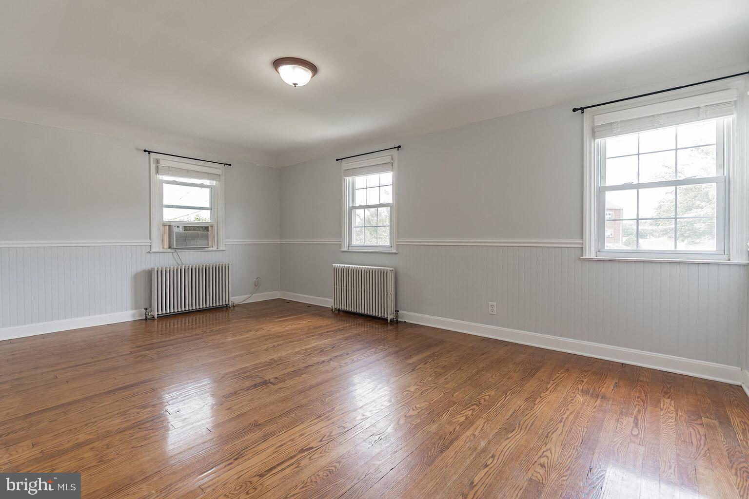 KENSINGTON - Residential