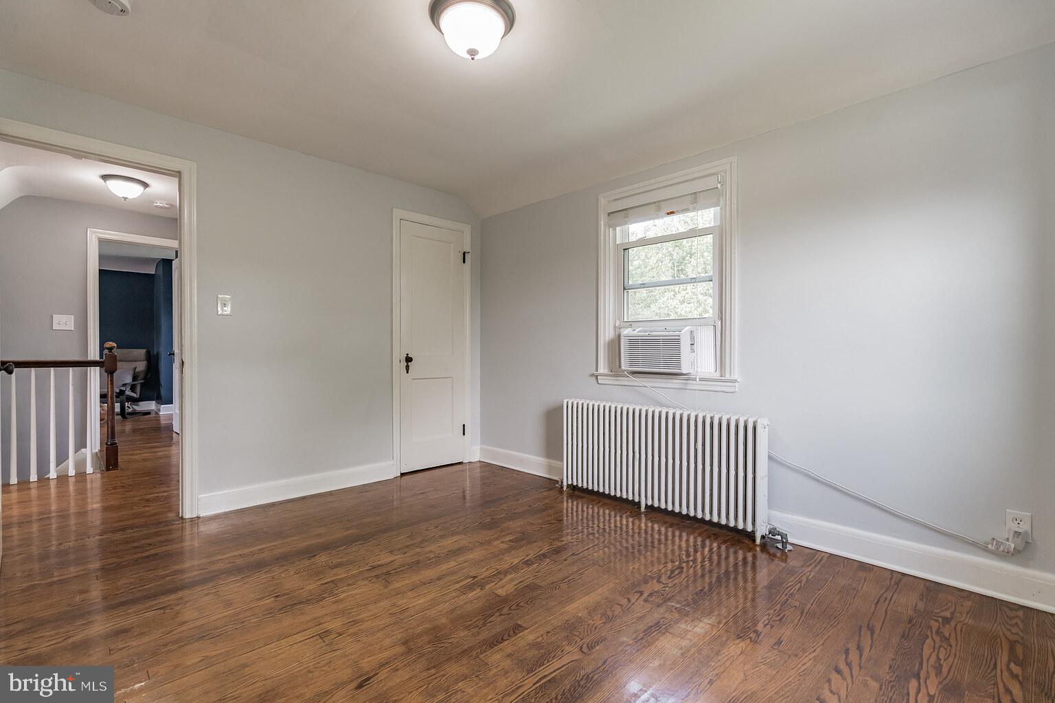 KENSINGTON - Residential