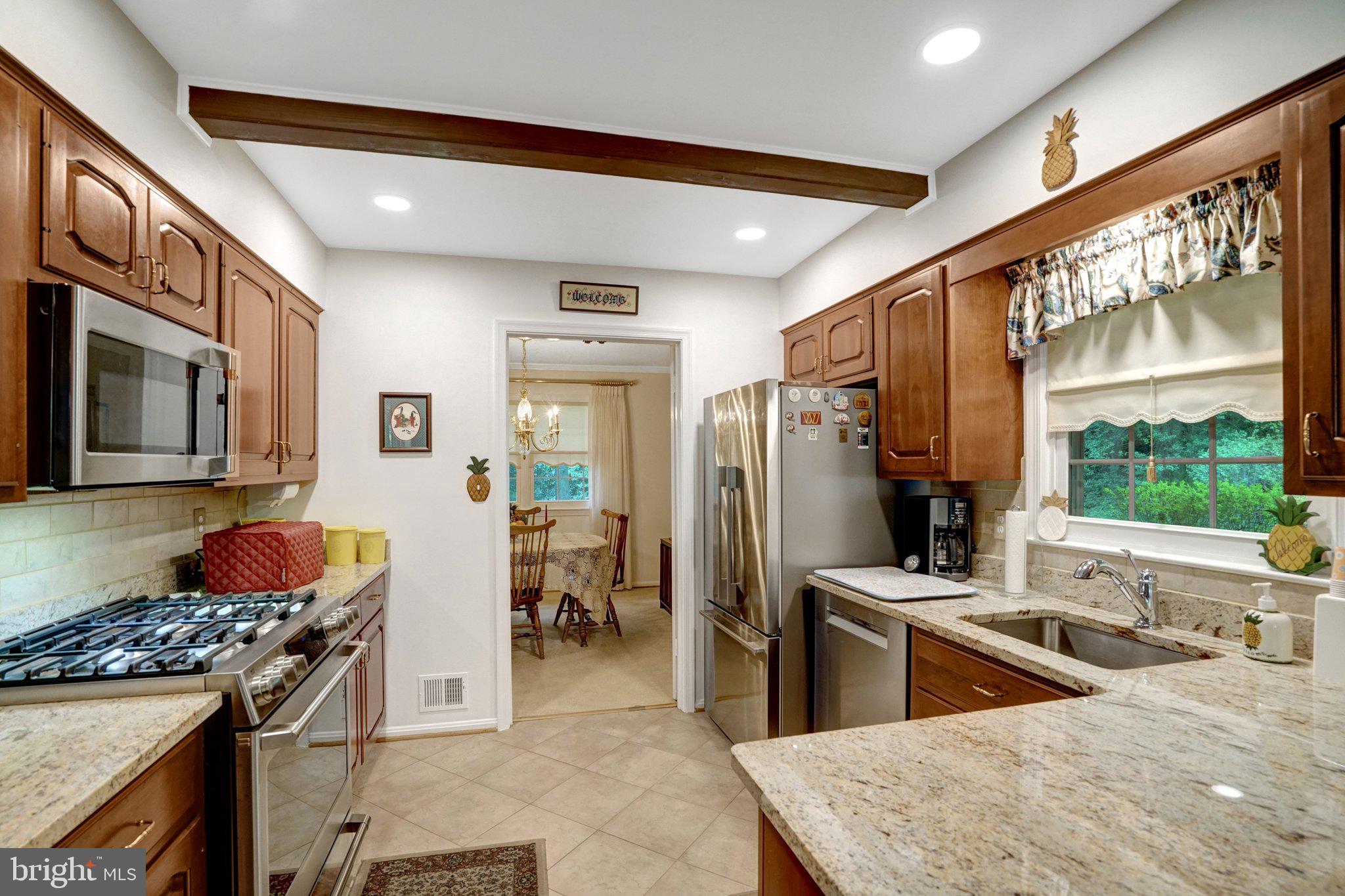 8422 GEORGIAN WAY