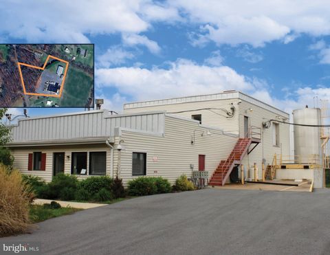 Photo of 757 Barbershop Road, EDINBURG, VA 22824 (MLS # VASH2013354)