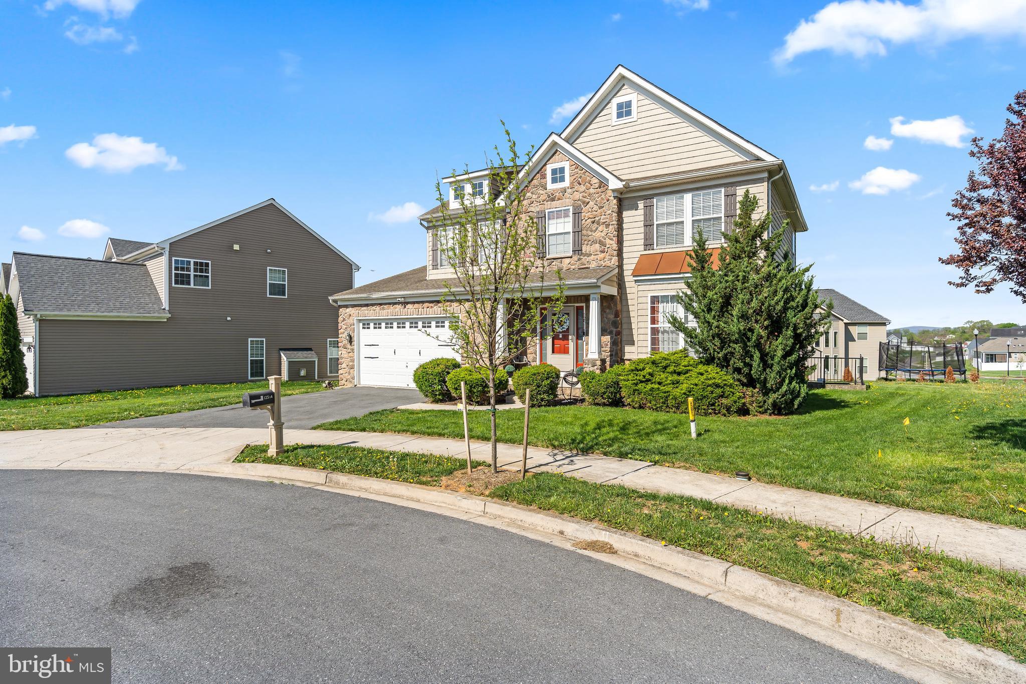 HAGERS CROSSING - Residential