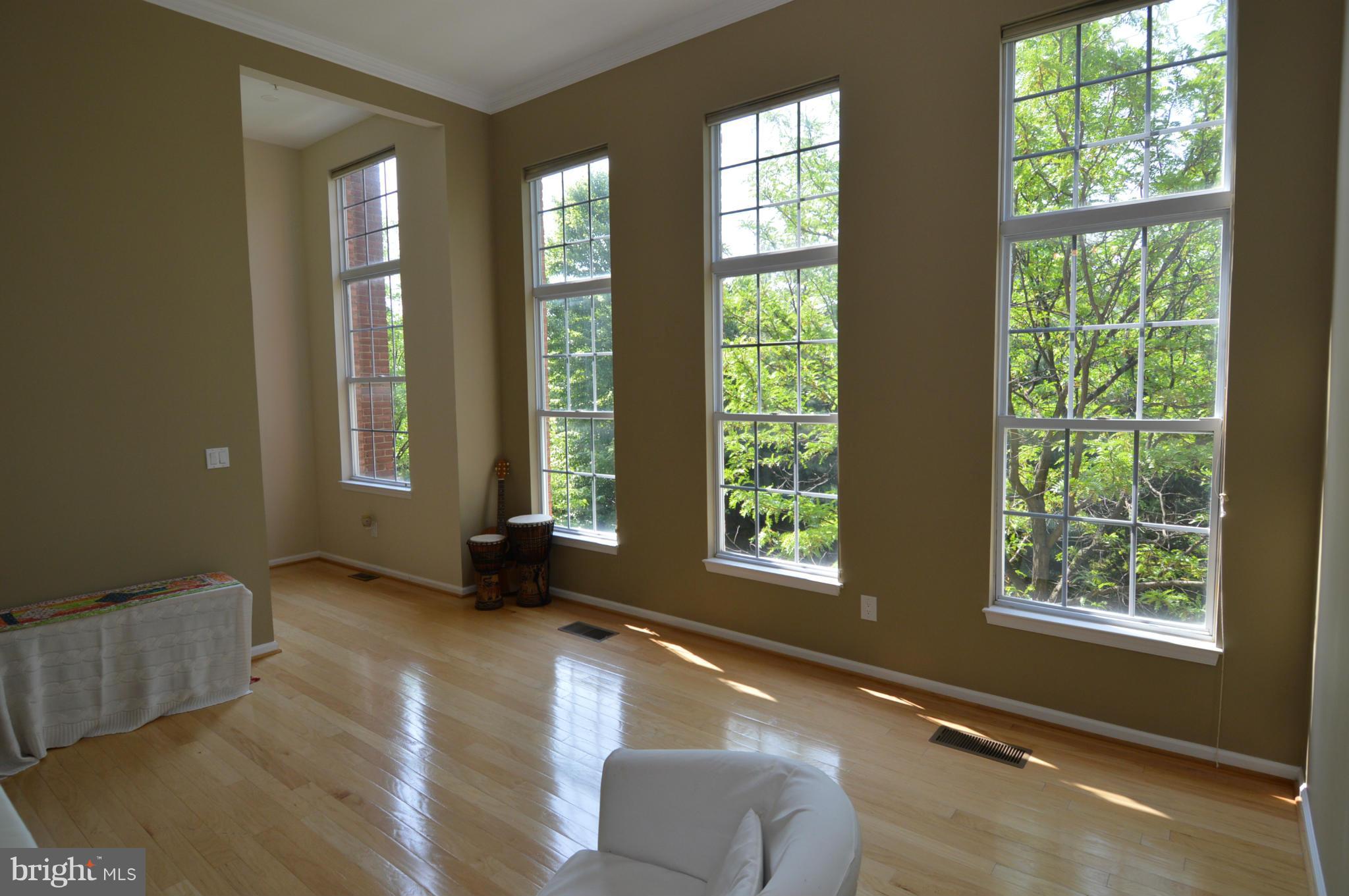 LINCOLN PARK - Residential