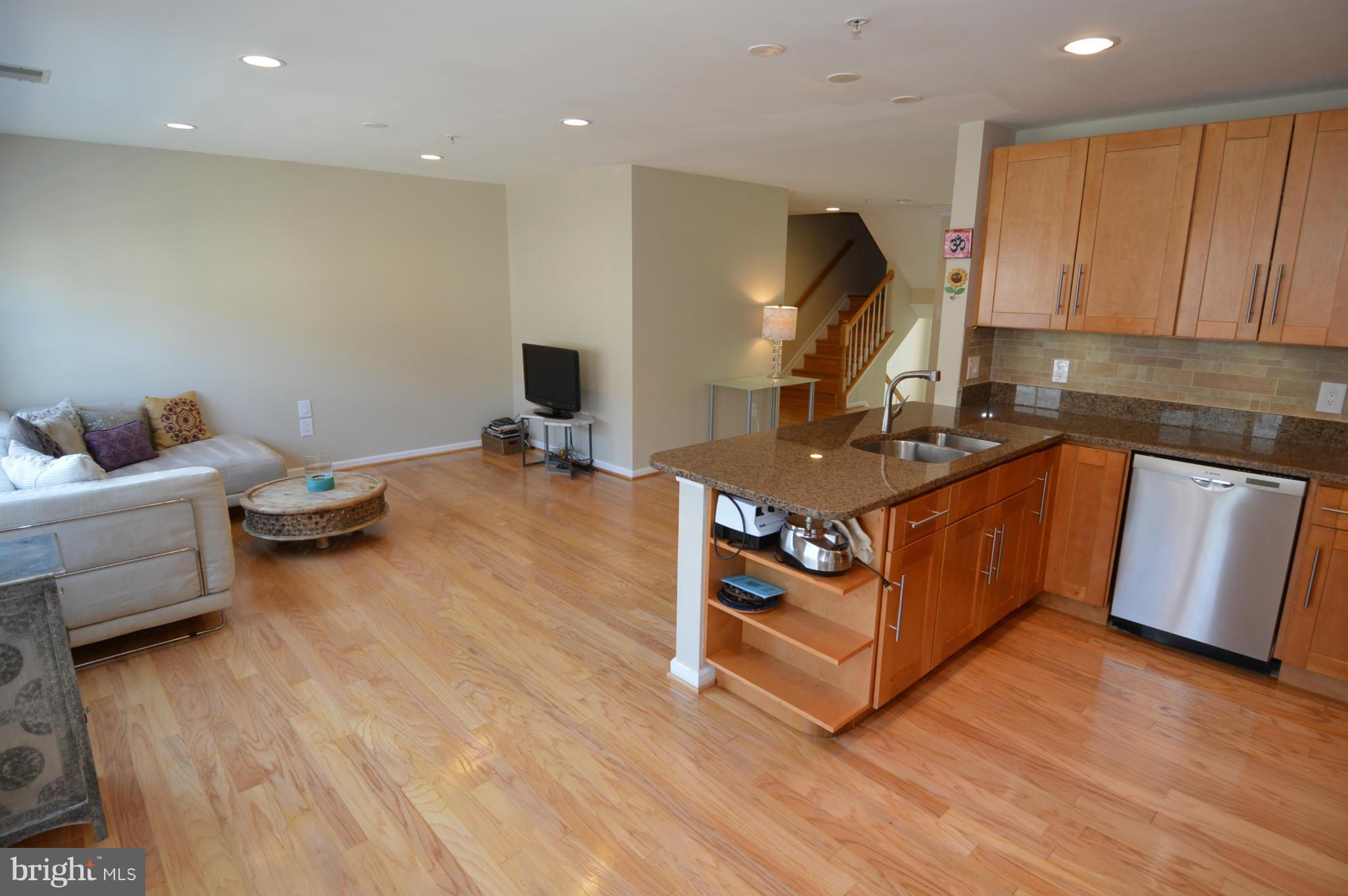 LINCOLN PARK - Residential