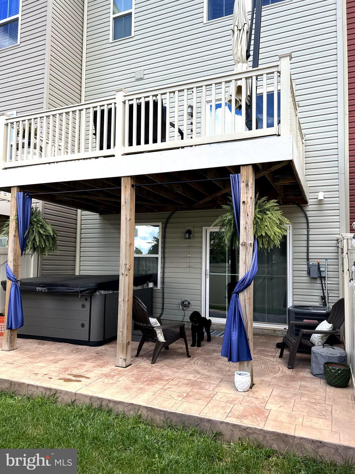 CREEKSIDE VILLAGE AT TANYARD SPRINGS - Residential