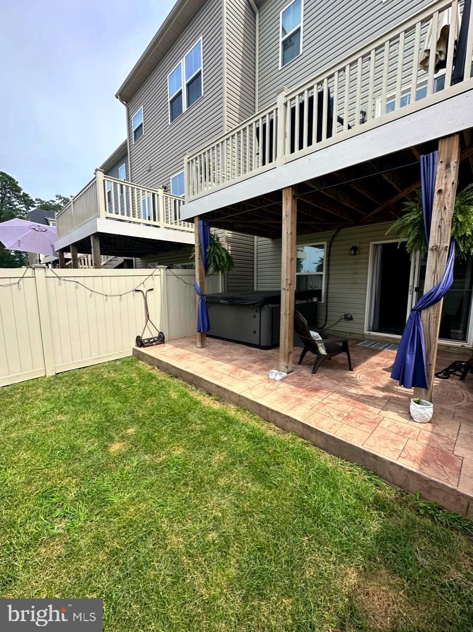 CREEKSIDE VILLAGE AT TANYARD SPRINGS - Residential