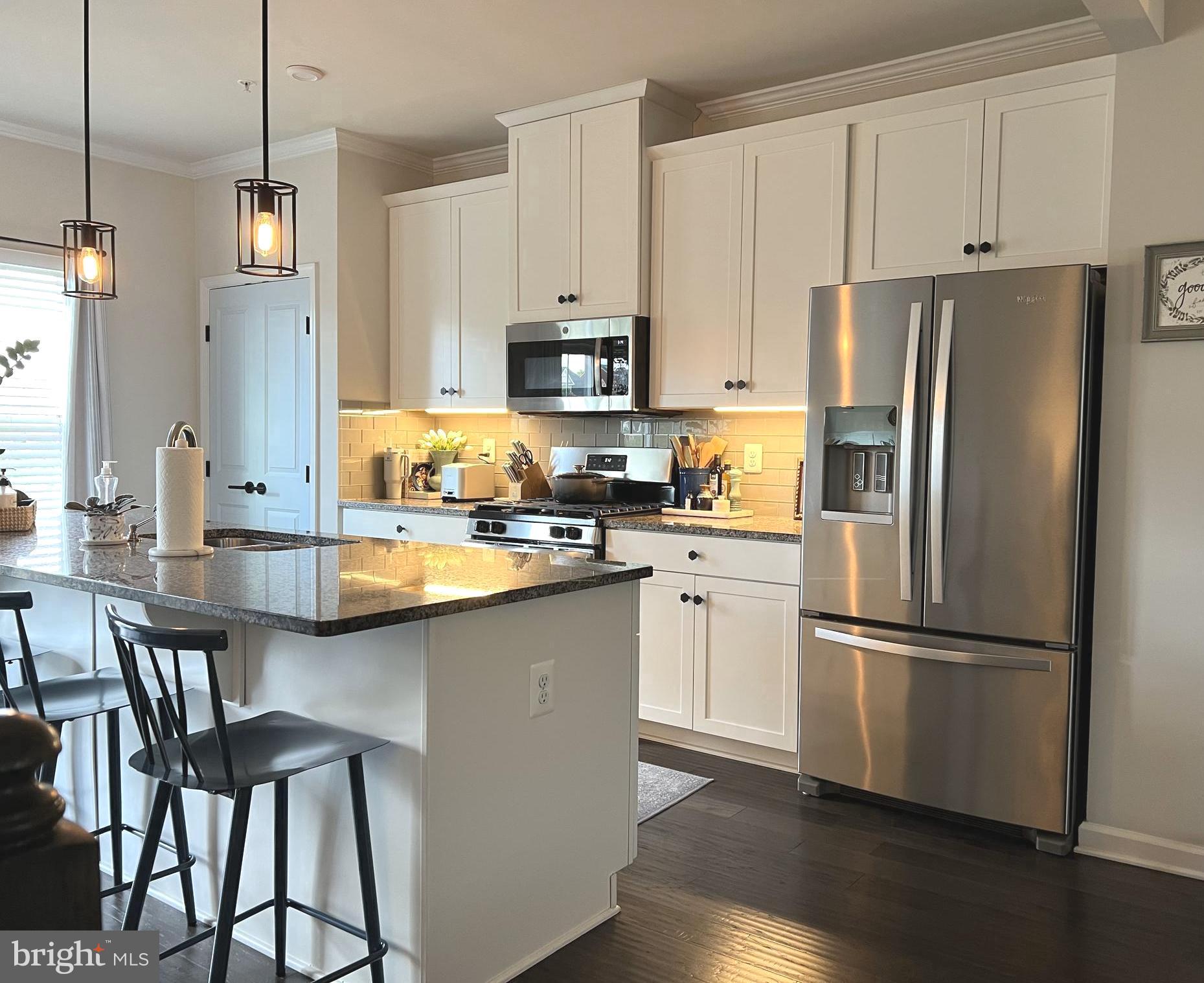 CREEKSIDE VILLAGE AT TANYARD SPRINGS - Residential