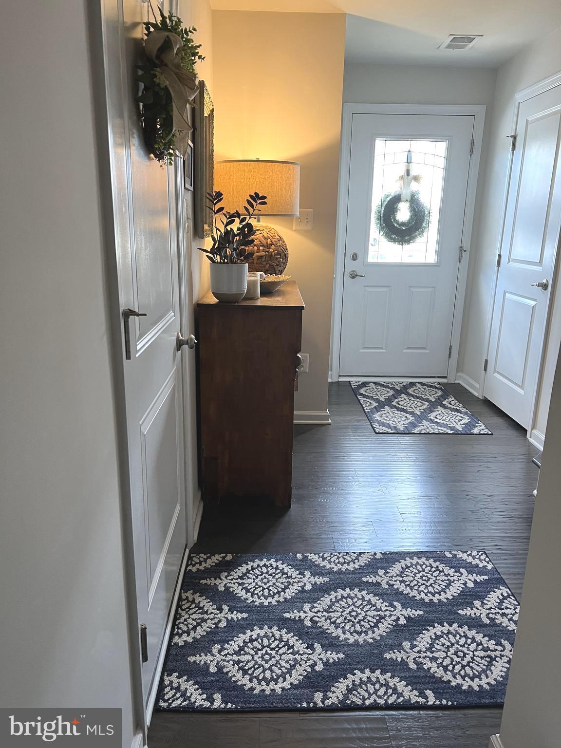 CREEKSIDE VILLAGE AT TANYARD SPRINGS - Residential