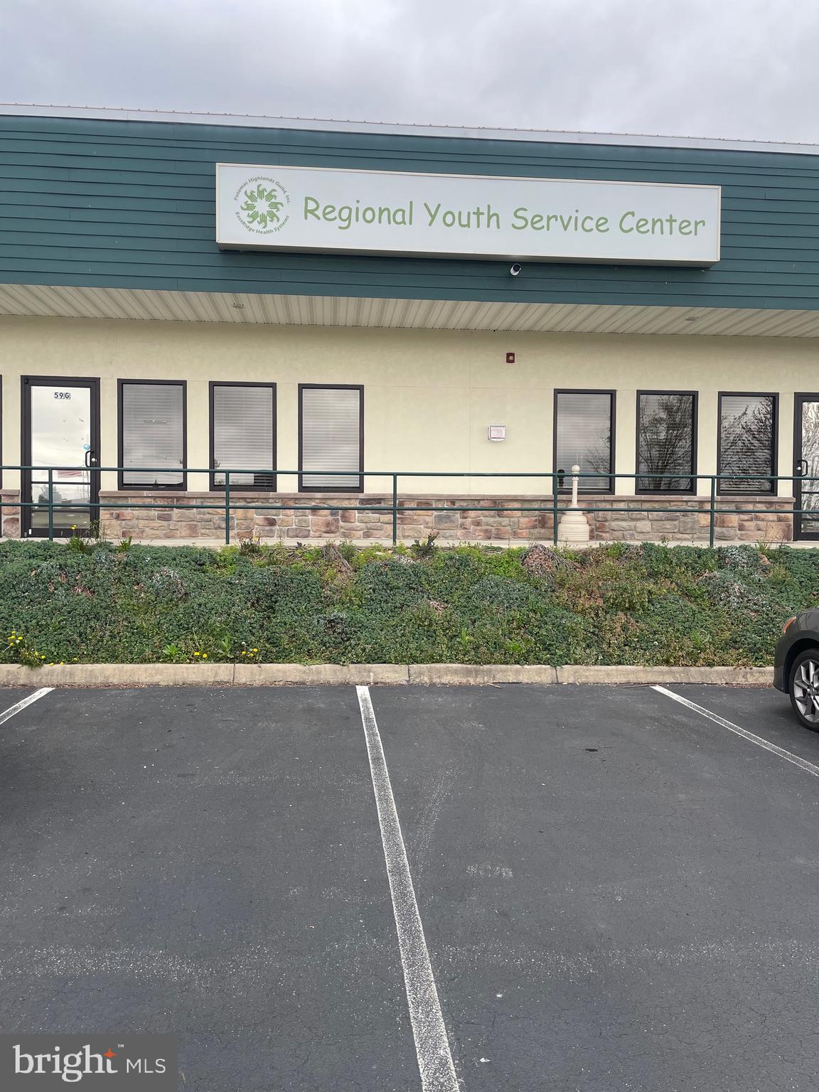 Welcome to your new business venture! This is a 2,000 SF space currently, but can be divided to be one 1,000 SF space, available for commercial lease. This space is already built out for offices, but can be converted to suit your use. In this unit, there are 3 offices, a utility room, kitchenette, 1 bathroom, and a reception area.