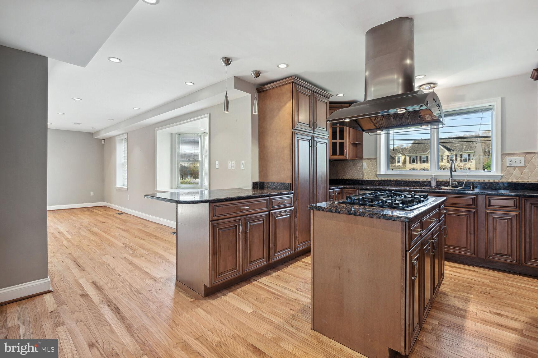 MCAULEY PARK - Residential Lease