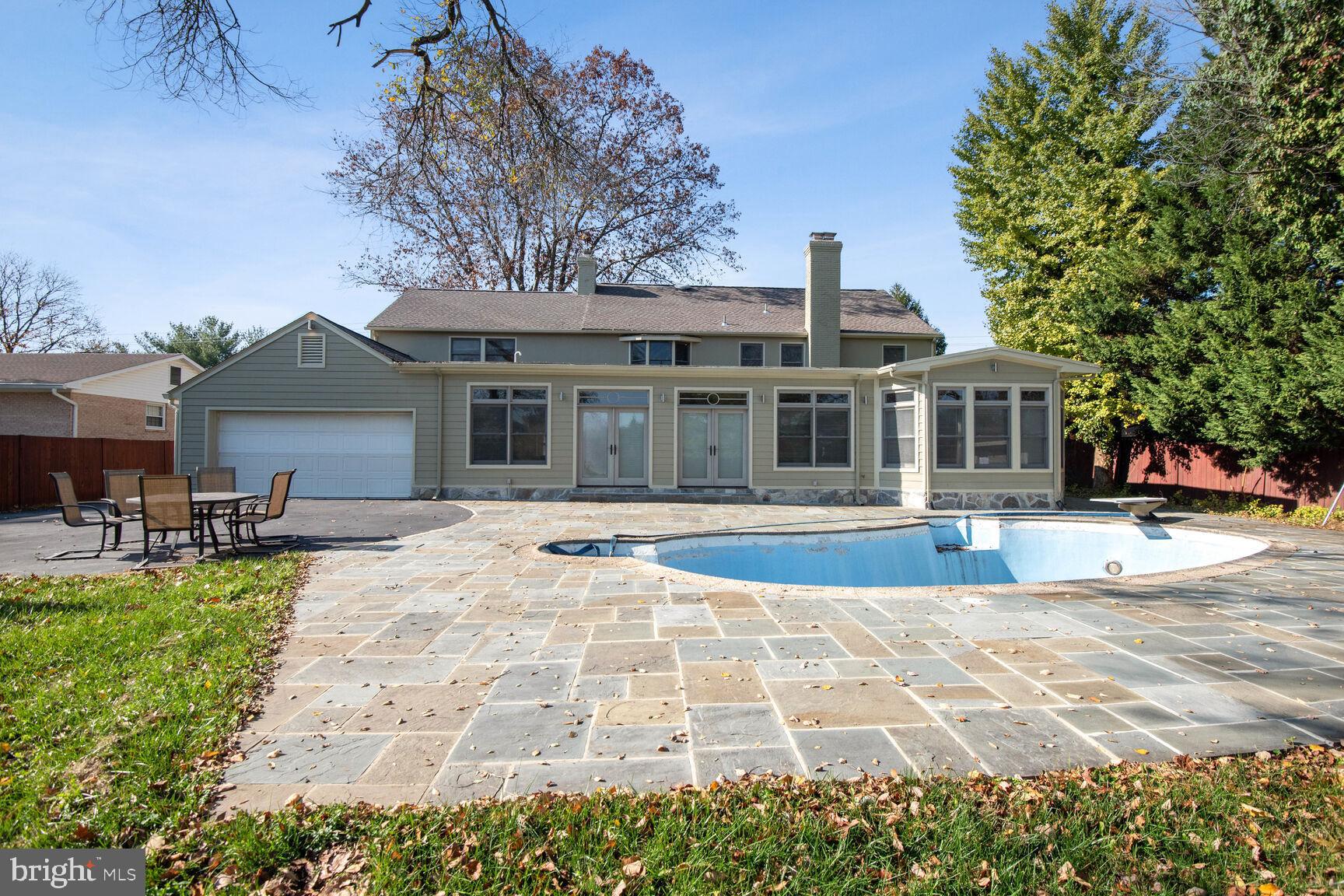 MCAULEY PARK - Residential Lease