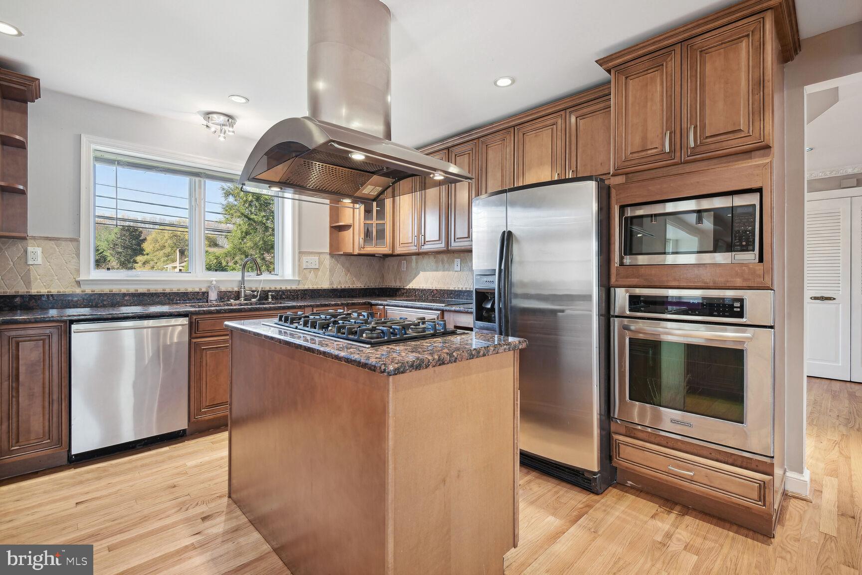 MCAULEY PARK - Residential Lease