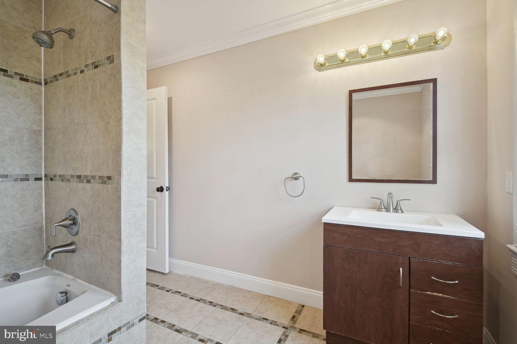 MCAULEY PARK - Residential Lease