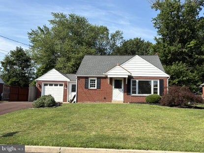 2772 Beech St – Investment Home
