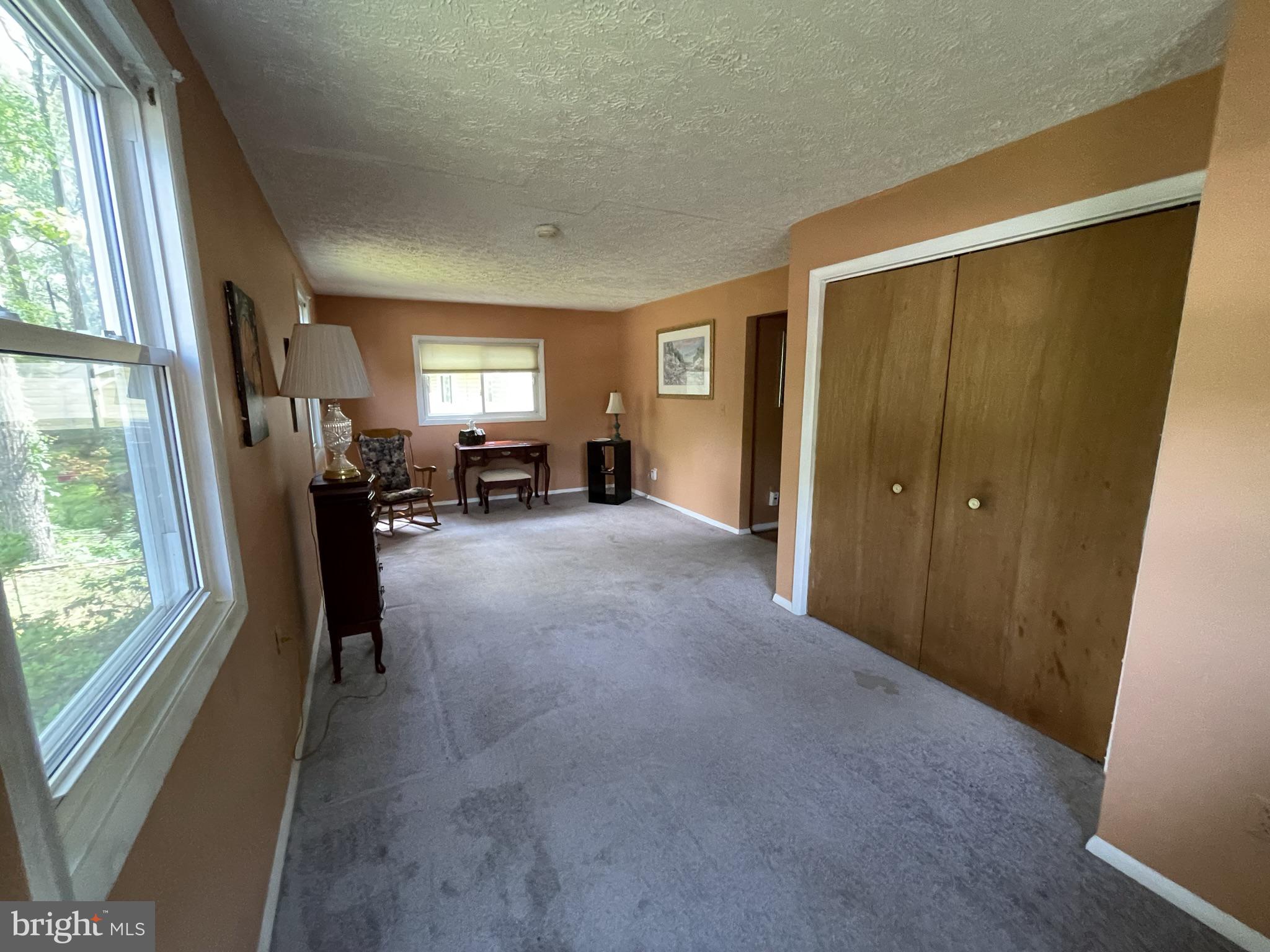 SUNRISE BEACH - Residential