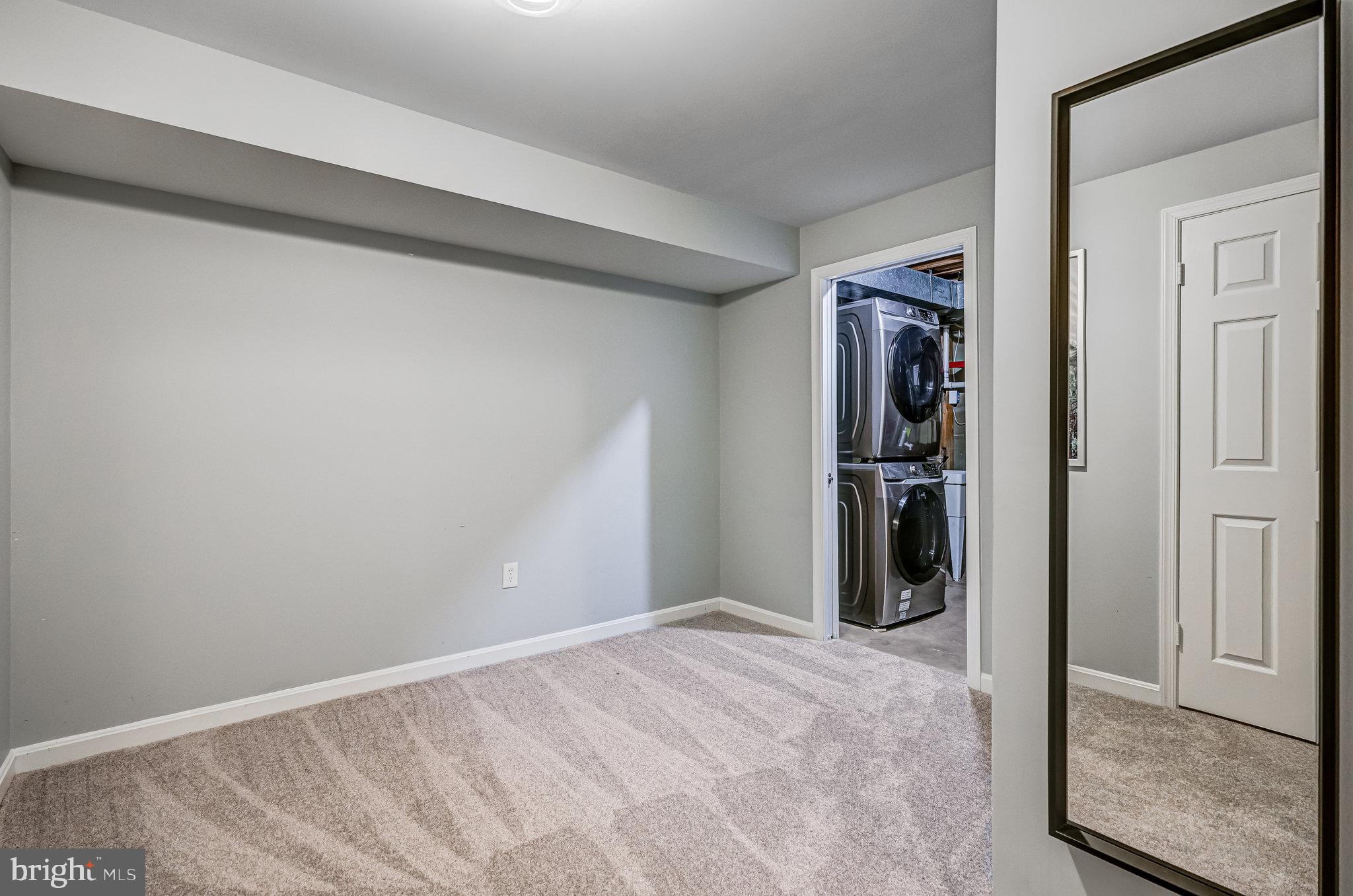 SOMERSET AT SOUTH RUN - Residential Lease