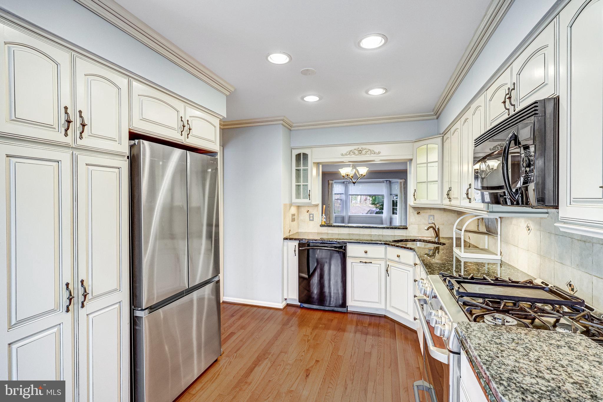 SOMERSET AT SOUTH RUN - Residential Lease