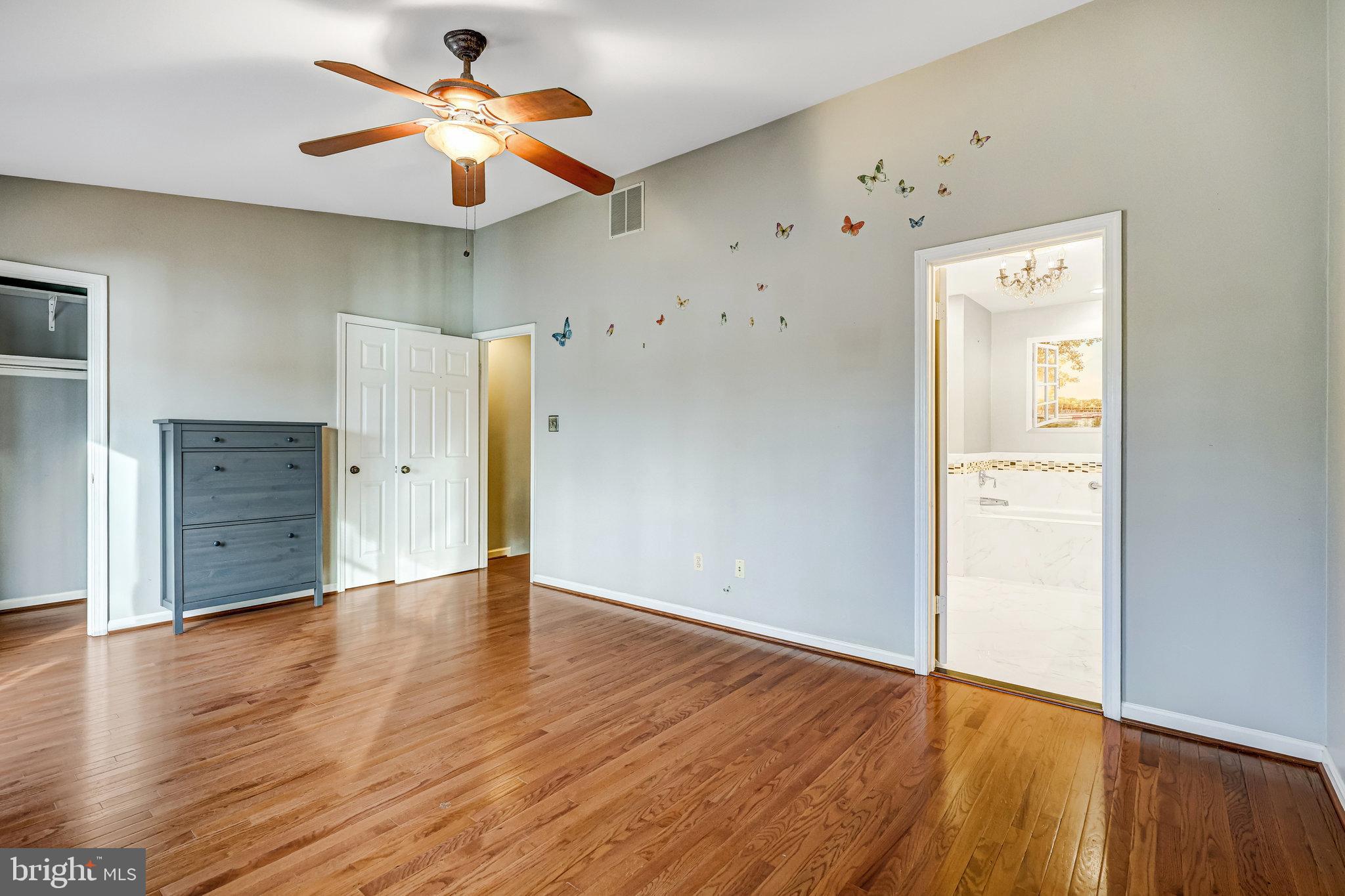 SOMERSET AT SOUTH RUN - Residential Lease