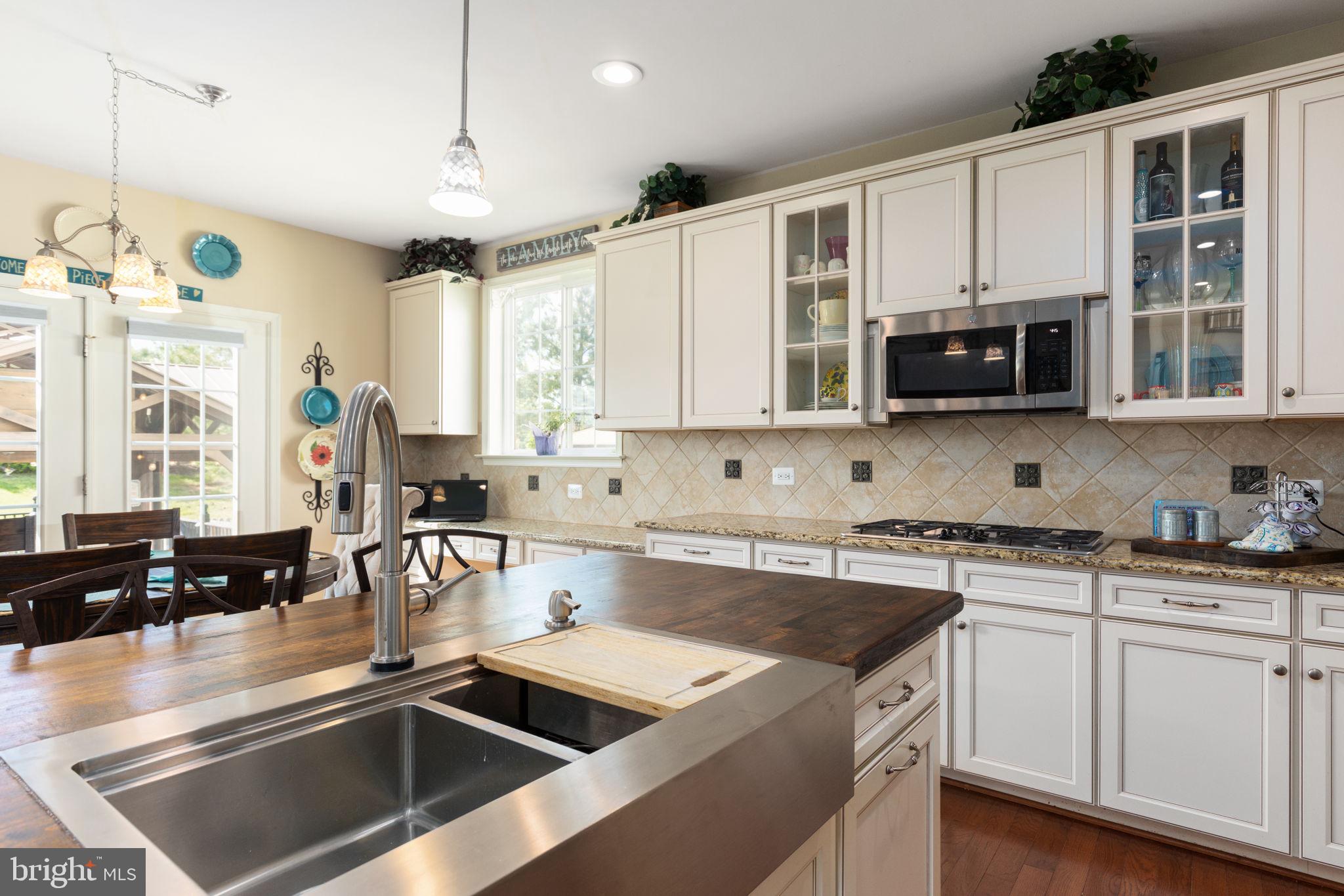 MEADOWS AT MORRIS FARM - Residential