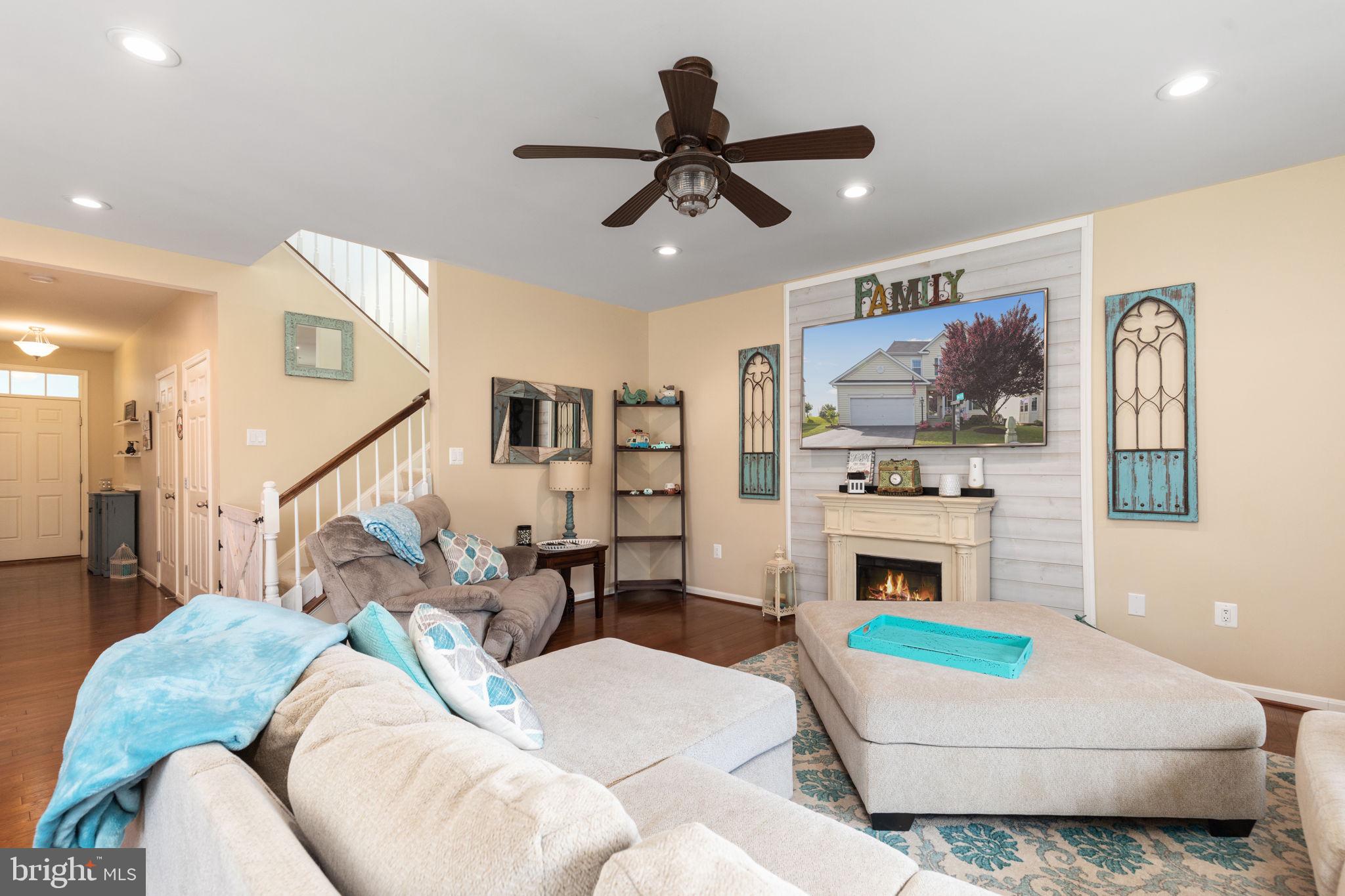 MEADOWS AT MORRIS FARM - Residential