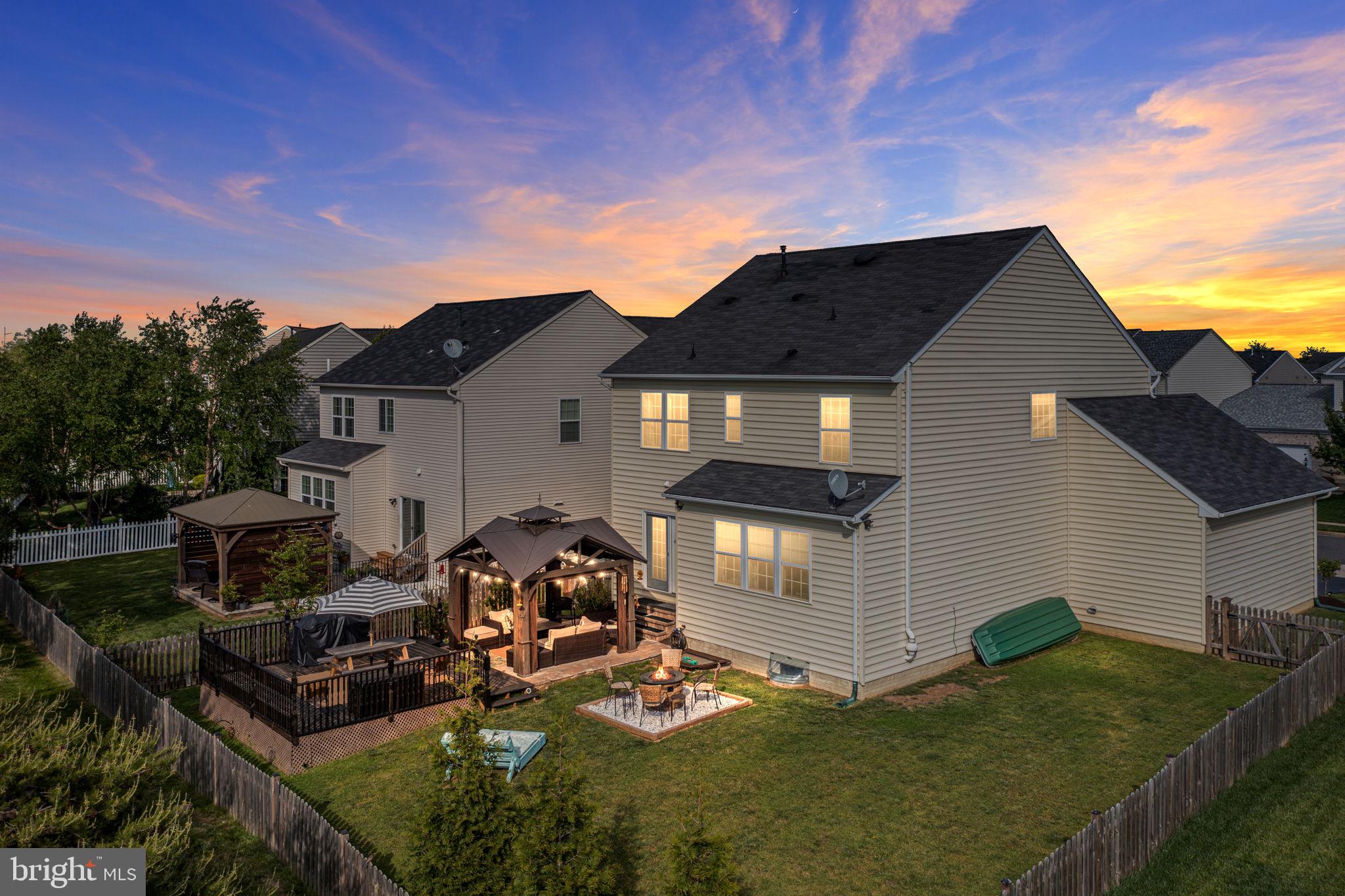 MEADOWS AT MORRIS FARM - Residential