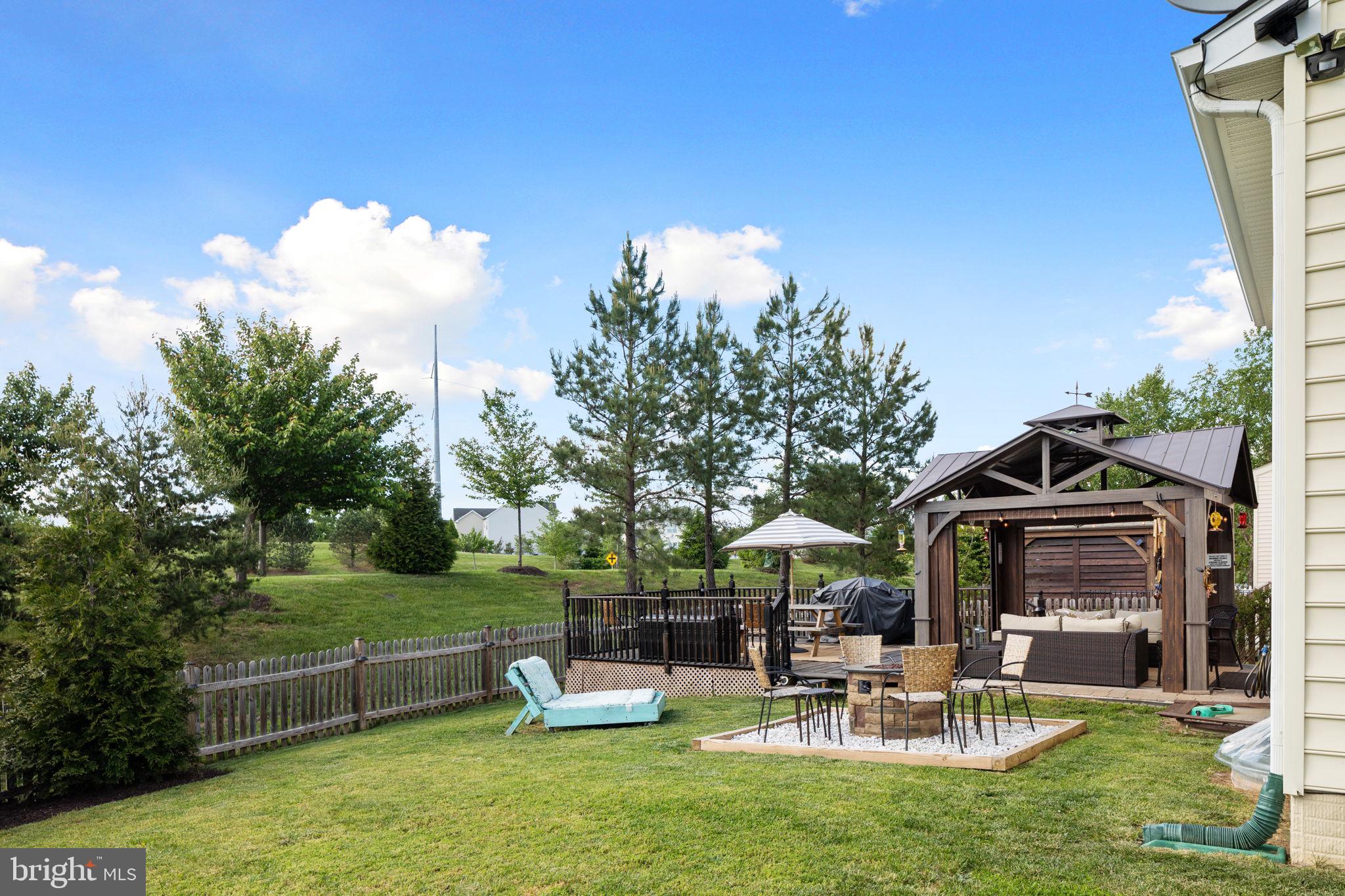 MEADOWS AT MORRIS FARM - Residential