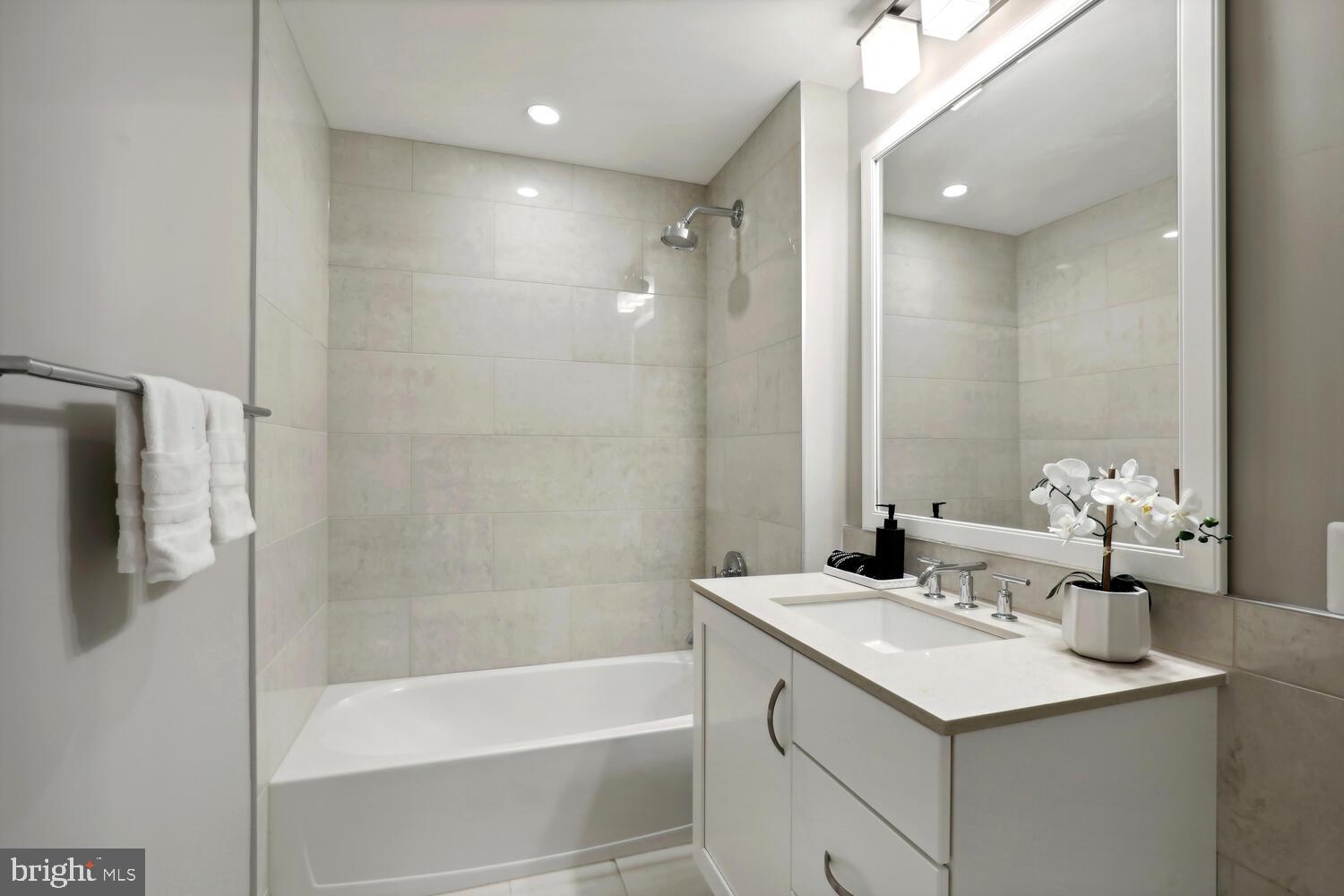 EDGEMOOR - Residential