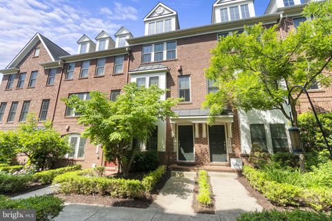 2509 S KENMORE COURT ARLINGTON VA 22206