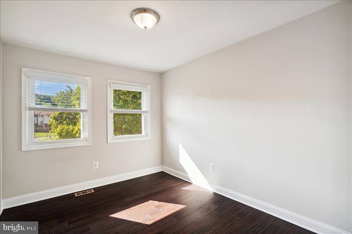 APPLEWALK CONDO - Residential