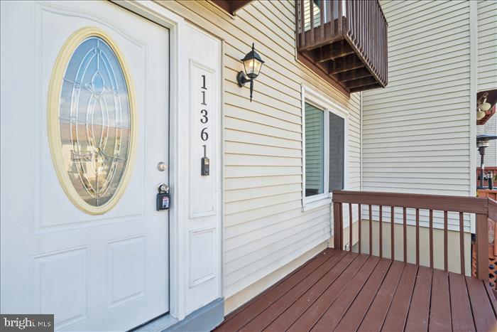 APPLEWALK CONDO - Residential