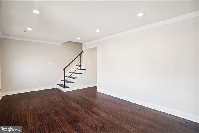 APPLEWALK CONDO - Residential